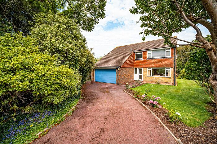 4 Bedroom Detached House For Sale In Alfriston Close, Eastbourne, BN20