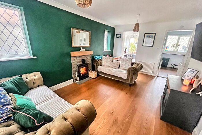 5 Bedroom Detached House For Sale In Bere Regis, BH20
