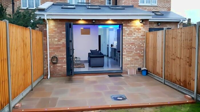 Studio To Rent In Rose Avenue, Mitcham, CR4