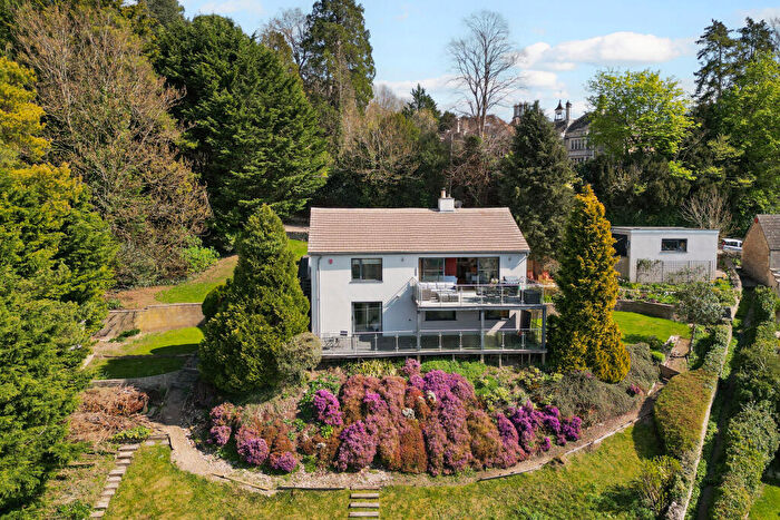 4 Bedroom Detached House For Sale In Theescombe, Stroud, GL5