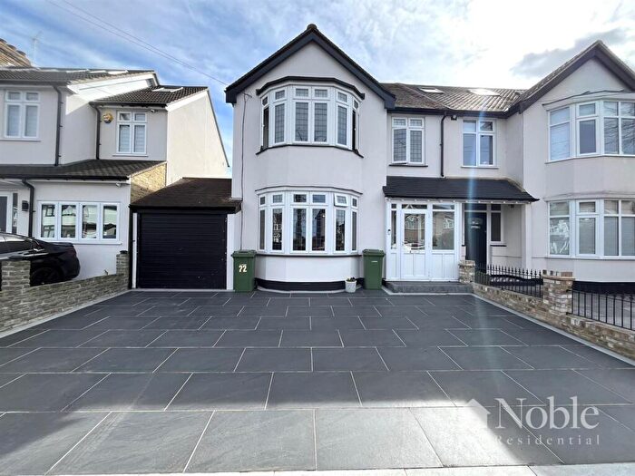 3 Bedroom Semi Detached House For Sale In Grey Towers Avenue, Hornchurch, RM11