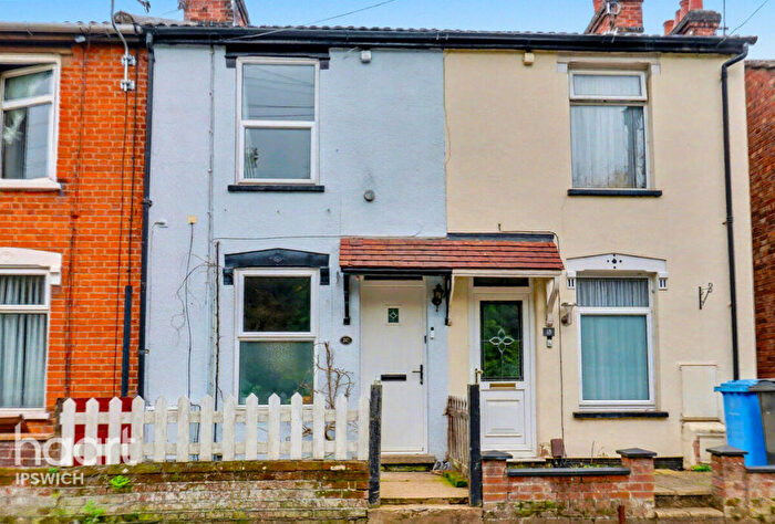 2 Bedroom Terraced House For Sale In Thompson Road, Ipswich, IP1