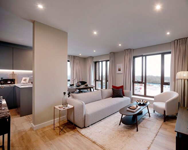 2 Bedroom Flat To Rent In Greenford, UB6