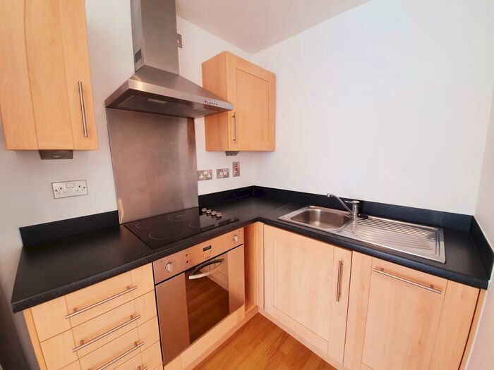 2 Bedroom Flat To Rent In Regency Court, Sheffield, S35