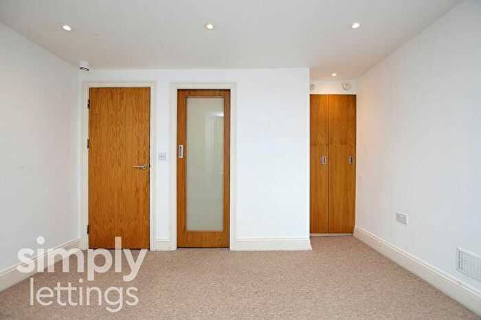 1 Bedroom Flat To Rent In Devonshire Place, Brighton, BN2