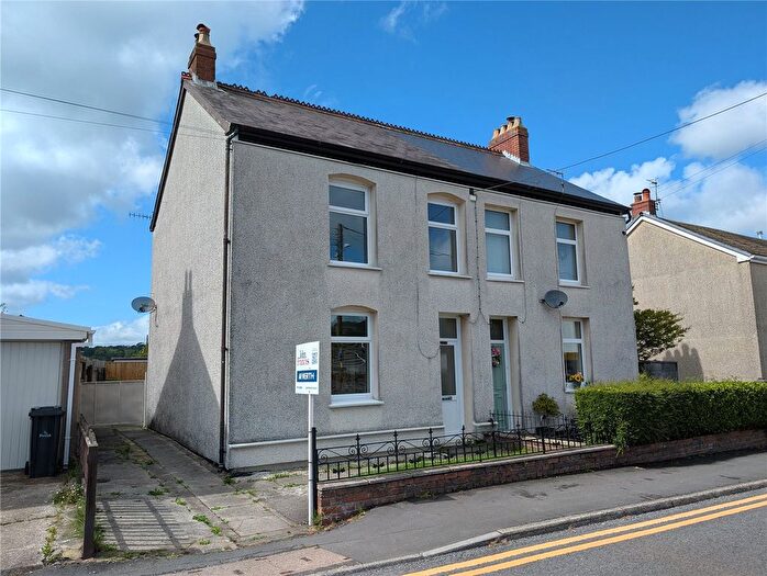 4 Bedroom Semi-Detached House For Sale In Brecon Road, Ystradgynlais, Swansea, Powys, SA9