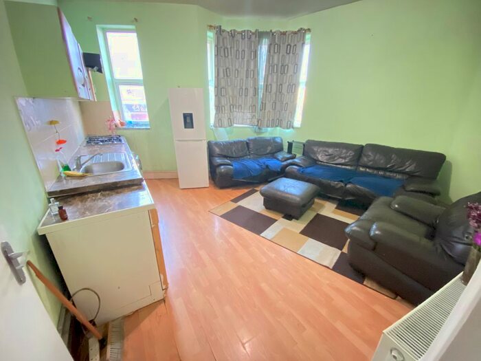 1 Bedroom Maisonette To Rent In Goodmayes Road, Ilford IG3