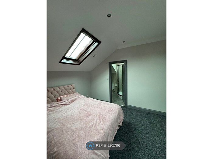 3 Bedroom Flat To Rent In Camden Road, Ramsgate, CT11