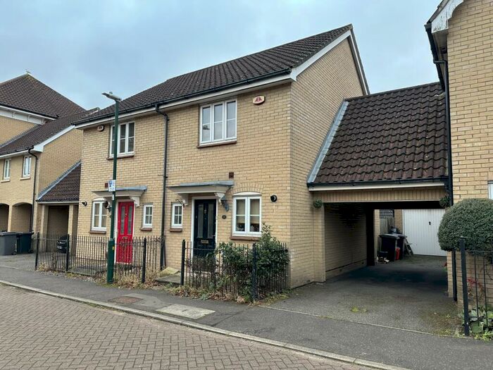 2 Bedroom Semi-Detached House To Rent In Ridgewell Avenue, Chelmsford, CM1