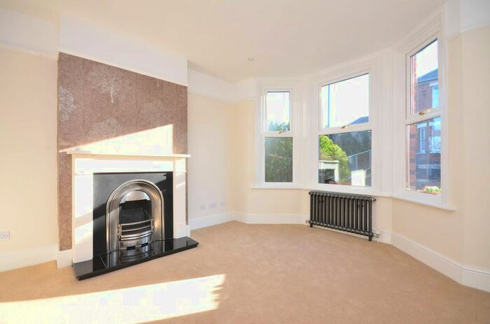 4 Bedroom End Terrace House To Rent In Testard Road, Guildford, GU2