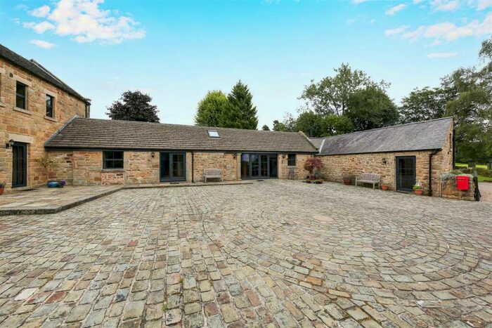 2 Bedroom House To Rent In The Old Stables, Chesterfield Road, Matlock, DE4