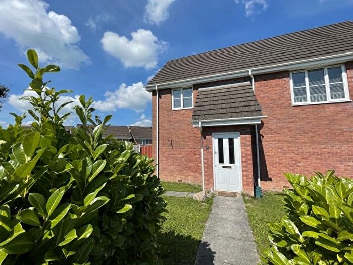 2 Bedroom Flat To Rent In Maes Y Deri, Tregof Village, SA7