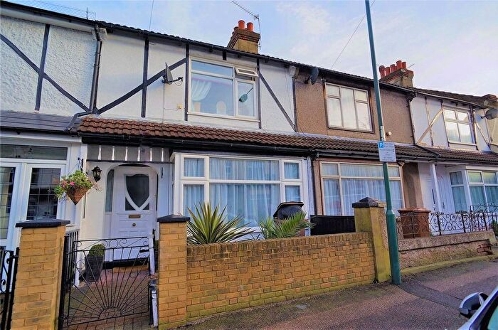 2 Bedroom Terraced House To Rent In St. Johns Road, Gillingham, ME7