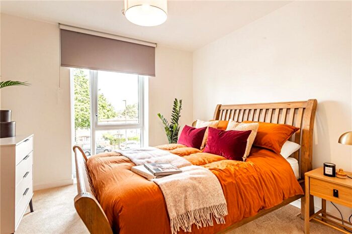 2 Bedroom Apartment For Sale In Vista House, Hatfield Rise, Hatfield, Hatfield, AL10