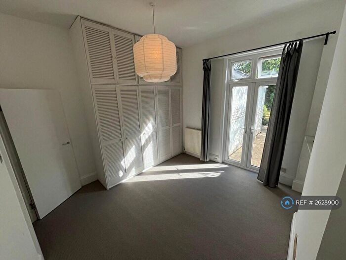 2 Bedroom Flat To Rent In Alexandra Road, London, N8