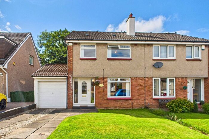 3 Bedroom Semi-Detached House For Sale In Dalcraig Crescent, Blantyre, Glasgow, G72