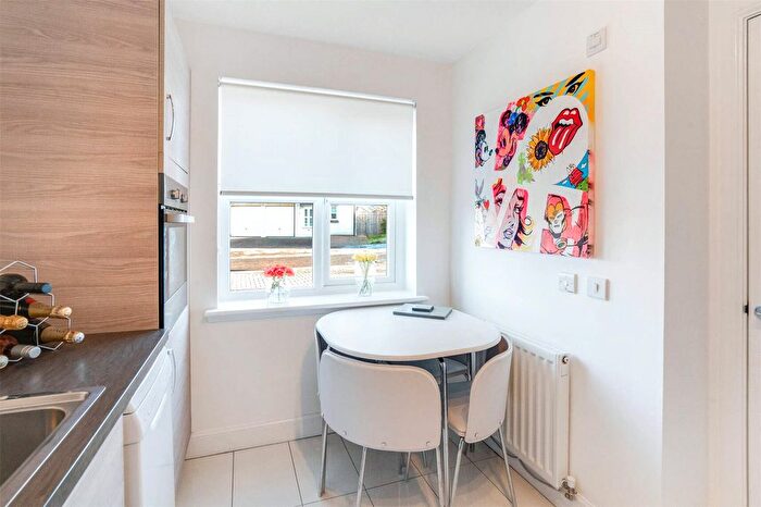 3 Bedroom Terraced House For Sale In Brimley Place, East Kilbride, Glasgow, South Lanarkshire, G75