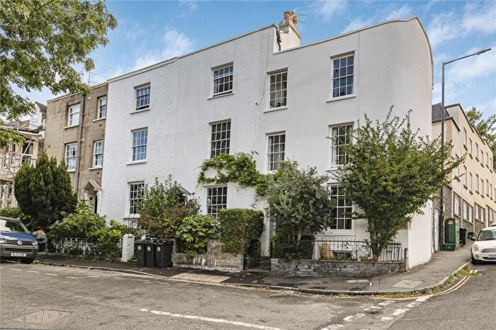 3 Bedroom Terraced House For Sale In Cotham Vale, Redland, Bristol, BS6