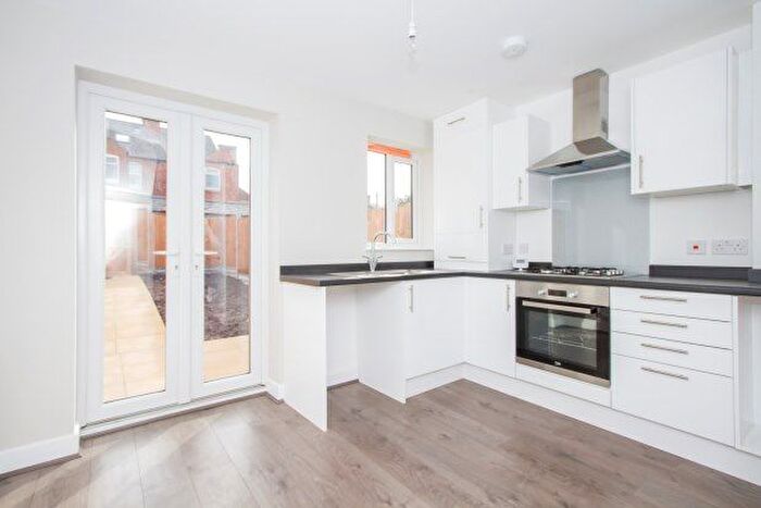 2 Bedroom Property To Rent In Lansdowne Road, Leicester, LE2