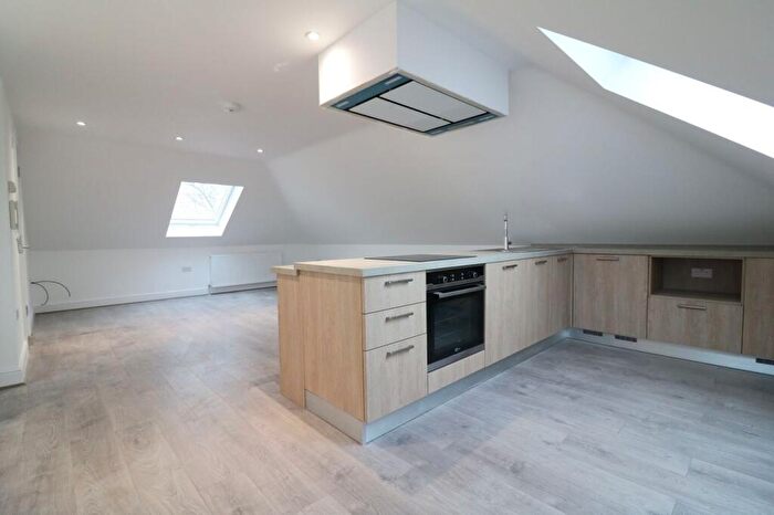 Apartment To Rent In Hedworth Avenue, Waltham Cross, EN8