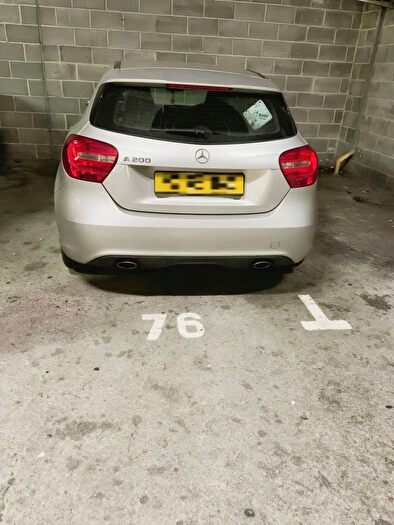 Terraced House To Rent In Bateman Close, Barking, IG11