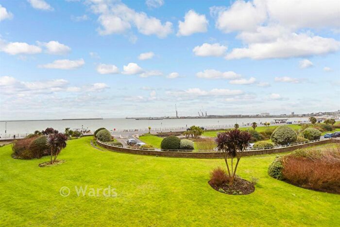 3 Bedroom Apartment For Sale In The Gateway, Dover, Kent, CT16