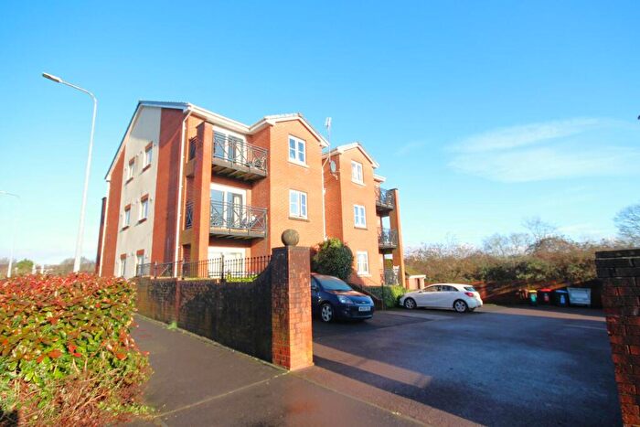 1 Bedroom Flat For Sale In De Clare Drive, Radyr, Cardiff, CF15