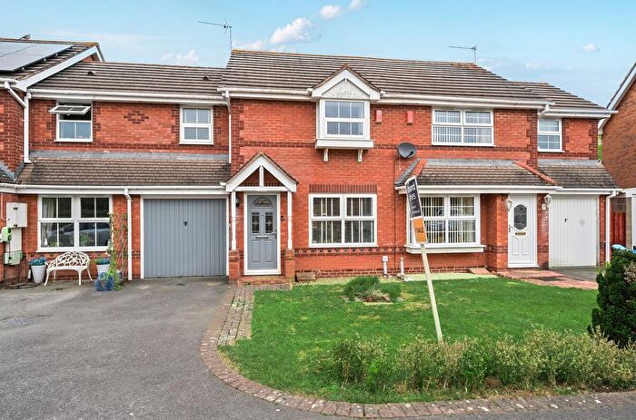 3 Bedroom Terraced House For Sale In Horcott Road, Swindon, SN5