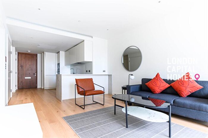 1 Bedroom Apartment To Rent In Hampton Tower, Marsh Wall, London, E14