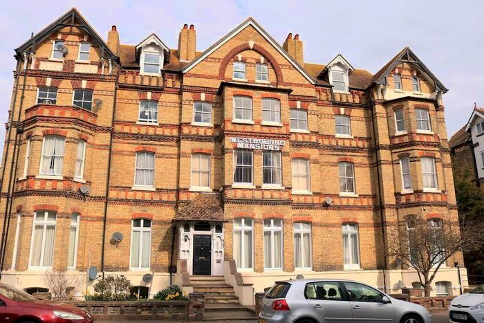 5 Bedroom Flat To Rent In Sandgate Road, Folkestone, CT20