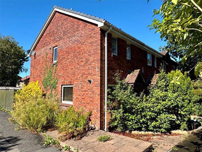 2 Bedroom House For Sale In Buckingham Walk, New Milton, Hampshire, BH25