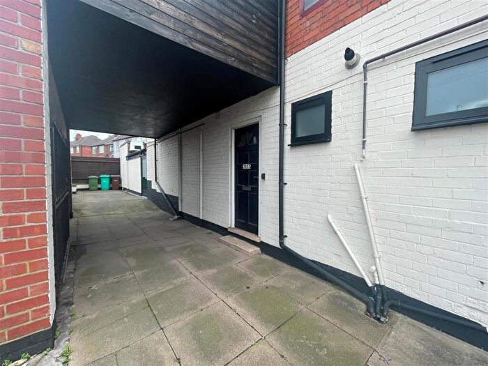 2 Bedroom Flat To Rent In Nuthall Road, Nottingham, NG8