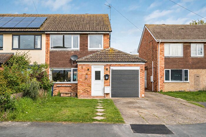 3 Bedroom Semi Detached House For Sale In Ashdale Close, Sawtry, Cambridgeshire., PE28