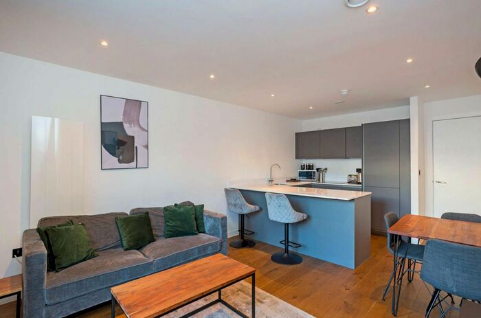 2 Bedroom Flat To Rent In George Street, Manhattan Building, M1