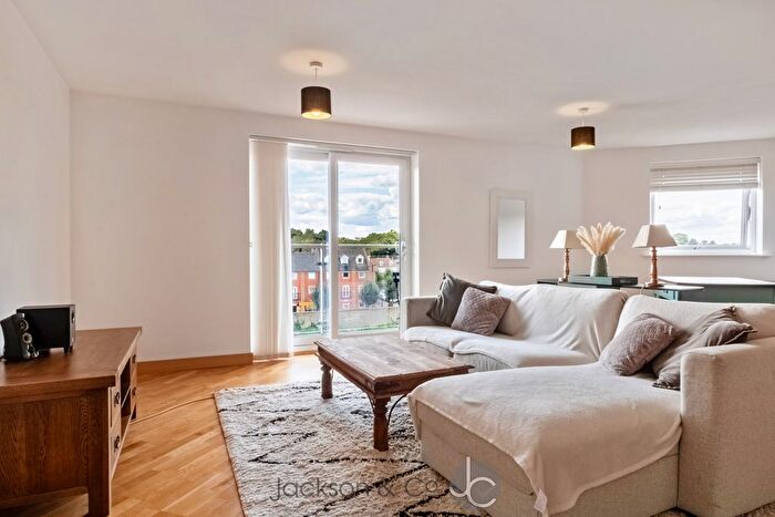 2 Bedroom Flat To Rent In Ship Wharf, Colchester, CO2