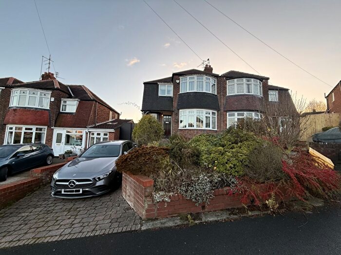 3 Bedroom Semi Detached House For Sale In Huntingdon Gardens, Sunderland, SR3