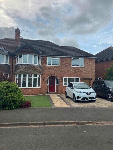 4 Bedroom Semi-Detached House To Rent In Townsend Road, Stratford-Upon-Avon, CV37