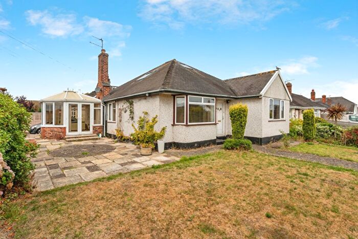 3 Bedroom Bungalow For Sale In Heol Y Llys, Rhyl, Denbighshire, LL18