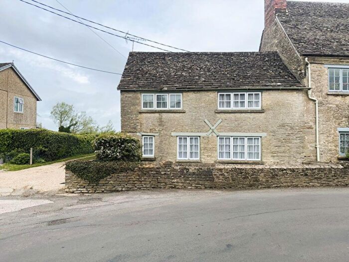 2 Bedroom End Of Terrace House To Rent In The Street, Castle Eaton, SN6