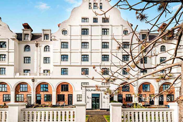 1 Bedroom Flat To Rent In Dolphin Lodge, Grand Avenue, BN11