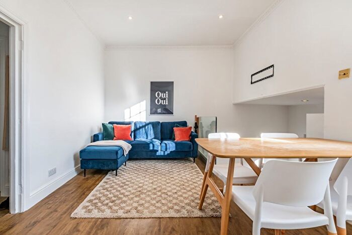 2 Bedroom Flat To Rent In Moreton Street, London, SW1V