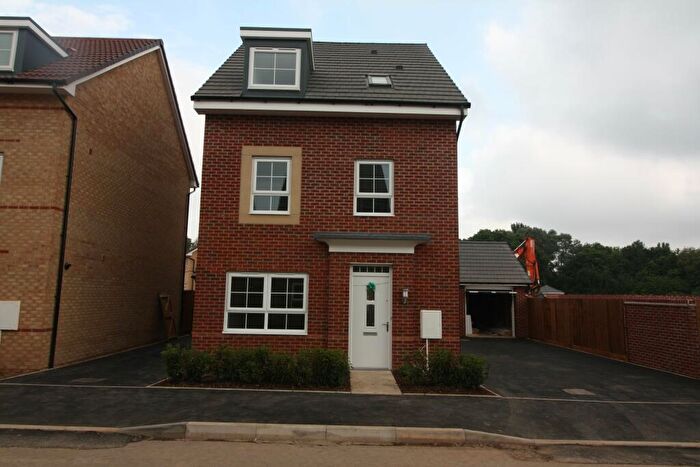 5 Bedroom House To Rent In Brambling Avenue, Canley, Coventry, CV4