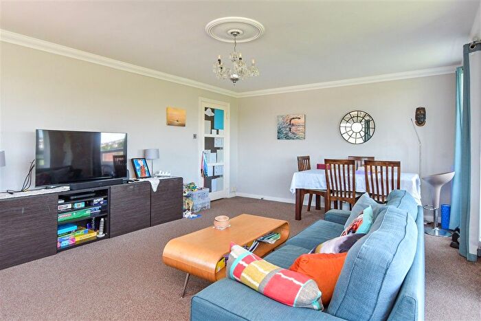 2 Bedroom Flat For Sale In Preston Park Avenue, Brighton, East Sussex, BN1