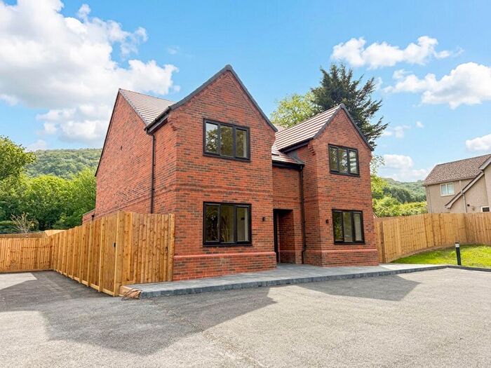 4 Bedroom Detached House For Sale In Meliden Road, Prestatyn, LL19