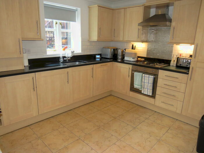 2 Bedroom Flat To Rent In Rugby Road, Leamington Spa, CV32