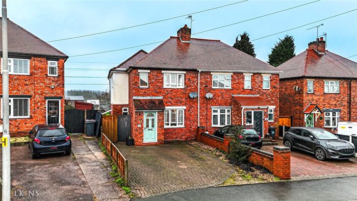 3 Bedroom Semi Detached House For Sale In Ralph Crescent, Kingsbury, Tamworth, Warwickshire, B78