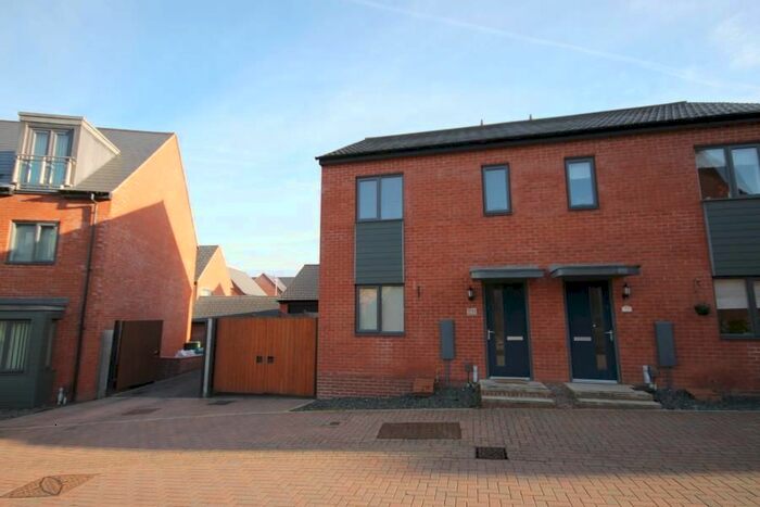 3 Bedroom Semi-Detached House To Rent In Newdale Halt, Lawley Village, Telford, TF3