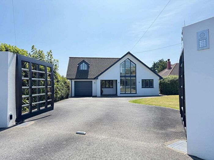 5 Bedroom Detached House For Sale In Bay View Road, Northam, EX39