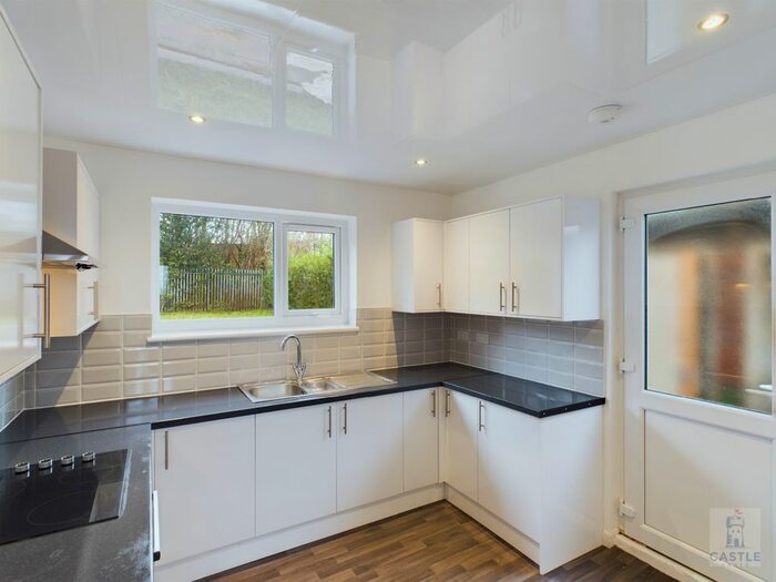 3 Bedroom Semi-Detached House To Rent In Lingfield Close, Darlington, DL1