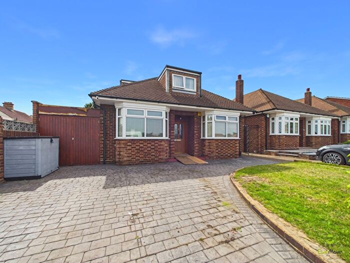 4 Bedroom Detached Bungalow For Sale In Upper Park Road, Belvedere, Kent, DA17